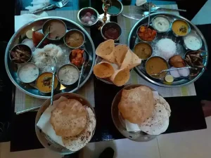 প্যাগোডা এবং প্রাকৃতিক সৌন্দর্যই ভ্রমনের আকর্ষণ II myanmar পর্ব – ২
